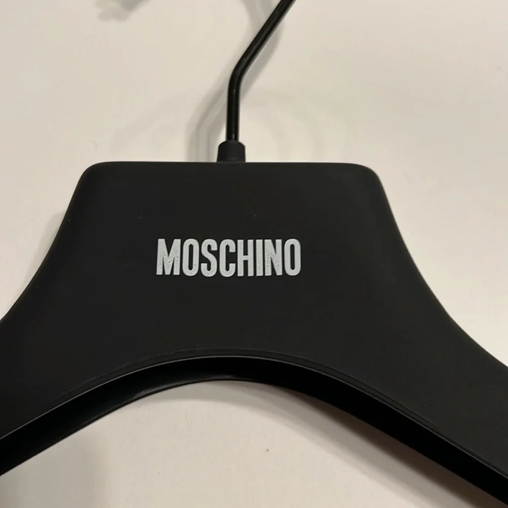 Moschino authentic matte